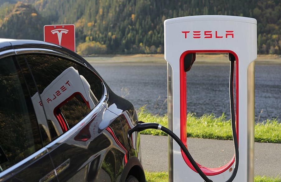 2022_05_tesla