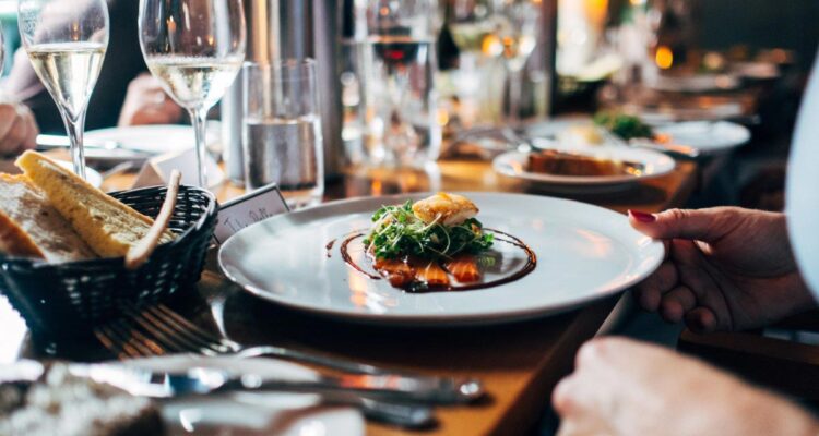 2021_12_food_glass_dinner_restaurant_wine_silverware_eating_plate-106123.jpgd_