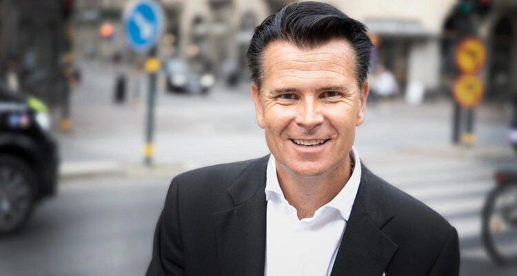 2022_02_1200px-Peter_Hellgren_vd_Consid
