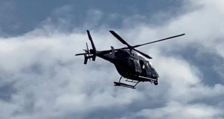 Polis helikopter