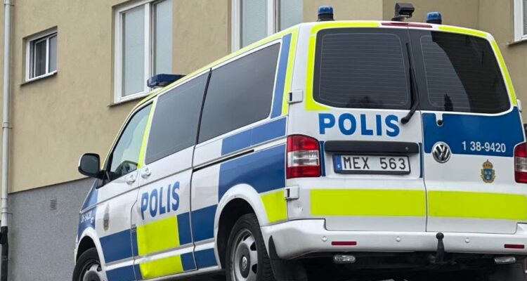 Polis 1