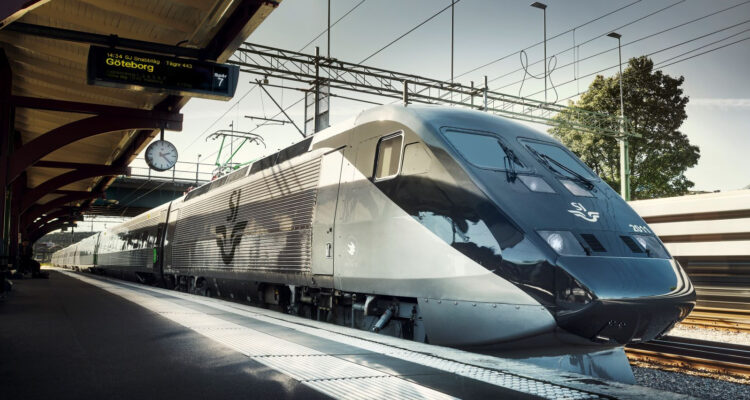 SJ tåg x 2000